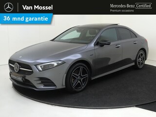 Mercedes-Benz A-klasse 250 e Business Solution AMG Limited Panoramadak / Memory Seats / Stoelverwarming / Privacy Glass / Sfeerverlichting / Parkeercamera