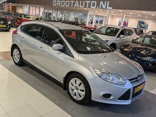 Ford Focus 1.0 EcoBoost Trend Airco, Cruise Control, Trekhaak, Stuurbekrachtiging