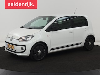 Volkswagen Up 1.0 High Up! | Stoelverwarming | Airco | Radio/CD | 15'' lichtmetalen velgen | Getint glas
