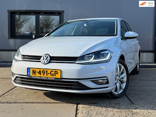 Volkswagen Golf 1.5 TSI Highline Business White silver Hihgline LED NAVI VIRTUALCOCKPIT