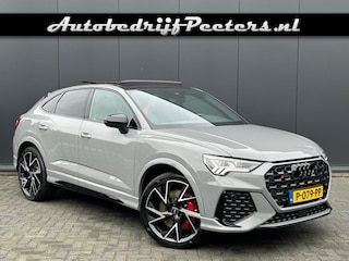Audi Q3 RS Q3 400pk Pano RS-stoel ACC Carbon V-Cockpit Matrix Camera