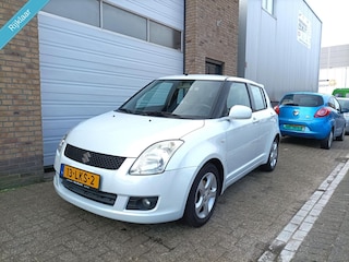 Suzuki Swift 1.5 Exclusive Automaat APK 1-2027