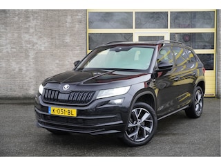 Skoda Kodiaq 1.5 TSI 150PK! Automaat Sportline Business BJ2020 Lmv 19" | Led | Pdc | Navi | Keyless entry | Elek. trekhaak | Elek. achterklep | Verwarmd voorruit | Achteruitrijcamera | App-Connect | Virtual cockpit | Canton Audio | Sportstoelen | Verwarmde voorstoelen