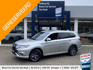Mitsubishi Outlander 2.4 PHEV Intense / Automaat / NL-Auto / Dealer-Onderhouden / 1e-Eigenaar / AWD / Afneembare-Trekhaak / Standkachel / Cruise-Control / Climate-Control / Stoelverwarming / Elektr.-Stoelen / Apple-Carplay & Android-Auto / Dodehoek-Detectie / LED / Keyless / DAB Radio-Bluetooth / Camera / PDC V+A / 18'' LMV / All-Season / ENZ.