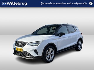 Seat Arona 1.5 TSI EVO 150pk DSG FR Business Intense / LED / App-Connect / Climate Control / Camera / Donker glas / 17" LMV