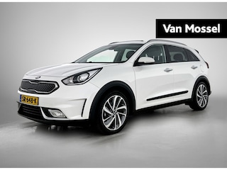 Kia Niro 1.6 GDi Edition | Automaat | Schuif-/kanteldak | Apple Carplay / Android Auto | Trekhaak | Parkeer sensoren | Half Leder | Stoel verwarming | Stuur verwarming | Cruise control | Climate control | DAB |