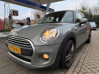 Mini Mini 1.2 Pepper Business / Parkeersensoren / Panoramadak / Airco / Bluetooth