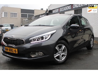 Kia Ceed Cee'd 1.6 GDI Plus Pack | Airco | Cruise Control | Parkeersensoren & Camera | Navi | Elec ramen | Trekhaak
