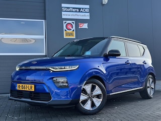 Kia Soul DynamicLine 64 kWh | €11.350 EX BTW | Camera | Navi | Winterpack | Head-up | BLIS | ACC | LED | 100% Kia onderhouden