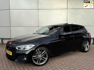 BMW 118i High Executive | M-Pakket | Schuif/Kantel dak | Stuurverwarming |
