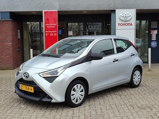 Toyota Aygo X-FUN 5-DEURS AIRCO BLUETOOTH EL-RAMEN 4S-BANDEN NL-AUTO