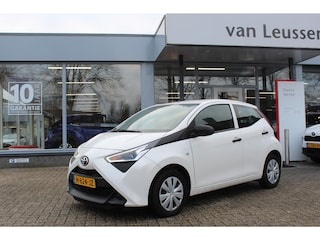 Toyota Aygo X-FUN 5-DEURS EL-RAMEN AIRCO USB BLUETOOTH RADIO CENTR. PORTIER VERGR.