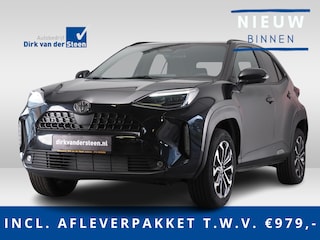 Toyota Yaris Cross 1.5 Hybrid 130 Executive/ Teamplayer | Dodehoekdetectie | Parkeersensoren Voor en Achter | Stuurwiel- En Stoelverwarming | Botsherkenning | Grootlichtassistent