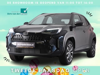 Toyota Yaris Cross 1.5 Hybrid 130 Executive/ Teamplayer | Dodehoekdetectie | Parkeersensoren Voor en Achter | Stuurwiel- En Stoelverwarming | Botsherkenning | Grootlichtassistent