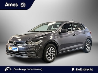Volkswagen Polo 1.0 95pk TSI Life Edition Velgen 'Essex', 15 inch lichtmetaal in zwart | Licht en Zicht Pakket | Voorstoelen verwarmbaar