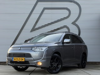 Mitsubishi Outlander 2.0 PHEV Instyle 2e Eigenaar,Navi,Schuifdak,Trekhaak,Camera,Clima,Cruise,PDC,N.A.P,APK tot 06-2026