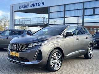 Peugeot 3008 1.2 Turbo 130 pk Automaat Allure Pack Navigatie Camera Carplay Adaptieve Cruise DAB Stoelverwarming Keyless Led 18 Inch Velgen Zwart Dak Parkeersensoren Getint Glas 1e Eigenaar in nieuwstaat