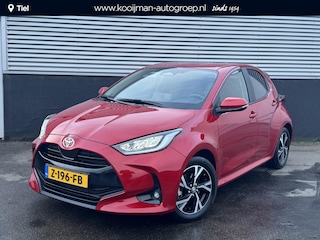 Toyota Yaris 1.5 Hybrid 115 First Edition 1e eign. NL-auto, LMV, LED, Navigatie, Achteruitrijcamera, Privacy glass, Smart Key