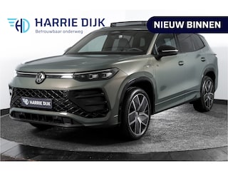 Volkswagen Tayron 1.5 eHybrid R-Line Edition | Black Style Pakket | S/K-Panodak | IQ. Light | Dig. Cockpit | Adapt. Cruise | Stoel-+Stuurverw. | Camera | App. Connect | ECC | Elek. Klep | LM 20" |