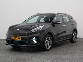 Kia Niro e-Niro DynamicLine 64 kWh | CAMERA | ADAPTIVE | KEYLESS | STOEL- EN STUURVERW.