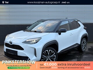 Toyota Yaris Cross 1.5 Hybrid Executive Trekhaak, Dodehoekdetectie, HUD, Stoelverwarming, LMV, LED, Elek. achterklep, Parkeersensoren