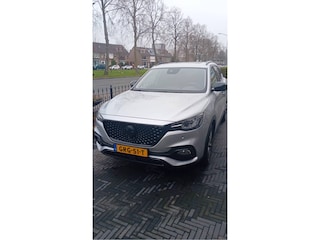 MG EHS 1.5 TGDI Luxury Black Edition panoramadak I Leer I Stoelverwarming I elek.stoelen I apple carplay I 360