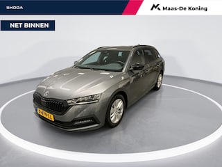 Skoda Octavia Combi 1.0 e-TSI 110pk DSG Sport Business Edition · Apple/Android Car Play · Inklap. Trekhaak · Active Info Display · Cruise Control · Sfeerverlichting · Garantie t/m 02-01-2028 of 100.000km