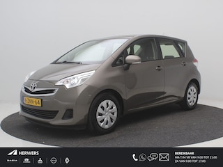 Toyota Verso-S 1.3 VVT-i Aspiration AUTOMAAT / Cruise Control / Navigatie / Achteruitrijcamera / Climate Control / Multi Functioneel Stuurwiel / Dealeronderhouden /