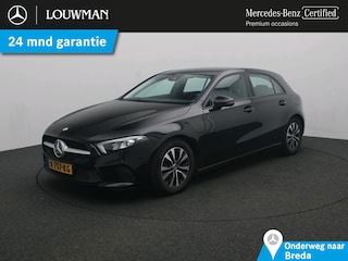Mercedes-Benz A-klasse 160 Business Solution Ledkoplampen | Achteruitrijcamera | Stoelverwarming voor | Spiegelpakket | Navigatie. Inclusief 24 maanden Mercedes-Benz Certified garantie voor Europa.