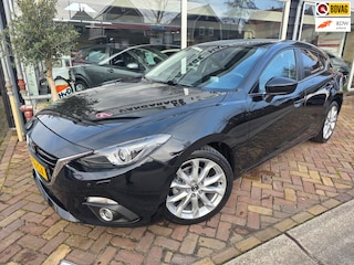 Mazda 3 2.0 TS+,head-up,keyless,18inch,carplay
