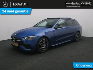 Mercedes-Benz C-klasse Estate 300 e Business Solution AMG AMG | Night Pakket | Panoramadak | Alarm Klasse 3 | Distronic | Apple CarPlay | Sfeerverlichting | Memory voorstoelen. Inclusief 24 maanden Mercedes-Benz Certified garantie voor Europa.