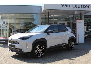 Toyota Yaris Cross 1.5 HYBRID GR SPORT PANODAK LES JBL EL-A.KLEP TREKHAAK HEAD-UP DISPLAY STOELVERW.