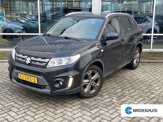 Suzuki Vitara 1.6 Exclusive 120pk Automaat | Trekhaak | Camera achter | Navigatie | Stoelverwarming | Cruise control | Airco automatisch | Privacy glass | Led dagrijverlichting | 17"LMV
