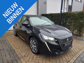 Peugeot 208 1.2 PureTech Active Pack Led Stoelverwarming Navi-Carplay Android Cruise-Control Nieuwe Distributieriem