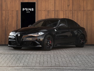 Alfa Romeo Giulia 2.9 V6 Quadrifoglio | Akrapovic | Veel carbon! | CarPlay | Adapt. cruise