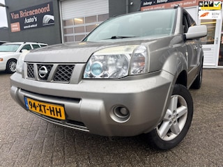 Nissan X-Trail 2.0 Columbia 2wd met trekhaak en achteruitrijcamera en cruise controle en airco
