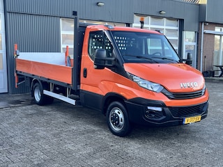 Iveco Daily 35C14 2.3 375 Laadklep 500kg Trekhaak 3500kg trekgewicht Airco 2-Persoons Open laadbak Pick-up P-up Bakwagen Telefoonverbinding 1e eigenaar Euro 6 Bpm vrij !!!