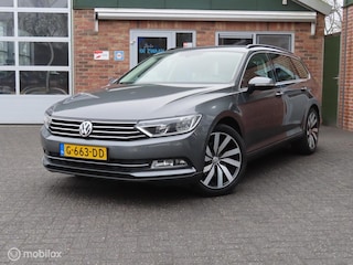 Volkswagen Passat Variant 1.4 TSI ACT Connected Series Plus|Afneembare trekhaak|Camera|Sportstoelen|Stoel/Stuurverwarming.