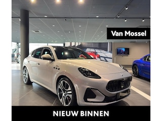 Maserati Grecale AWD Folgore 105kWh | 557PK | Sonus Faber Audio | Matrix Koplampen | Head-up Display | Panoramisch Schuifdak |