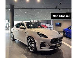 Maserati Grecale AWD Folgore 105kWh | 557PK | Sonus Faber Audio | Matrix Koplampen | Head-up Display | Panoramisch Schuifdak |