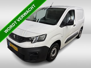 Peugeot Partner 1.2 Benzine 111PK Euro6 Premium / Airco / Navigatie / Cruise-ctr. / Schuifdeur + Raam / Radio multimedia / Apk 07-2027