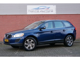 Volvo XC60 2.0 D3 Momentum navi. stoelverwarming. leder. trekhaak