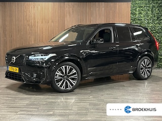 Volvo XC90 T8 AWD Recharge Ultra Ultimate Dark Luchtvering | Trekhaak | All Season banden | 360° Camera | Head-Up Display | Harman Kardon | 455pk | Adaptieve Cruise Control | Standkachel met Volvo On Call App | Stoelverwarming voor+achter | Stuurwielverwarming | Schuifdak | Full LED Meesturende koplampen | Pilot Assist | BLIS Dode Hoek Detectie | Alcantara hemelbekleding | Lederen zonnekleppen en handgrepen | Elektrische voorstoelen geheugen | Lederen bekleding | Zitting verlenging voorstoelen | Lederen dashboard | 20 Inch | Google Infotainment | Keyless Drive | Privacy Glass | Elektrisch bedienbare achterklep | Geïntegreerd kinderzitje achterin | Geïntegreerde zongordijnen achterportieren | Verlichte instaplijsten | 7-Persoons | 4-Zone Climate Control | DAB Radio | Apple Carplay/Android Auto | Alarm Klasse III | Draadloos telefoon opladen | Volvo On Call met mobiele App functie | Onyx Black Metallic |