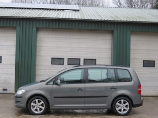 Volkswagen Touran 1.6-16V FSI TURIJN