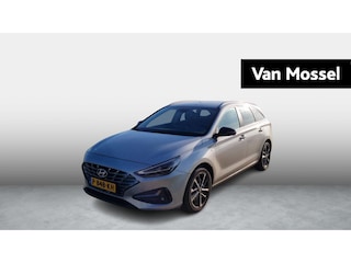 Hyundai i30 Wagon 1.5 T-GDi MHEV Premium | Afneembare Trekhaak| 17"LMV | Cam | PDC | Stoel Verwarming + Koeling | Navi | ECC | DAB |