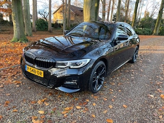 BMW 320e Business Edition Plus M-Sport 19 inch