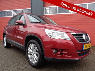 Volkswagen Tiguan 2.0 TSI Comfort&Design 4Motion 170PK Clima Cruise Navi LMV Trekhaak NL-Auto