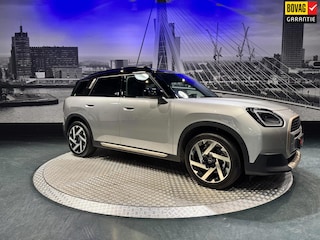 Mini Countryman 1.5 C Favoured L *Pano*Leder*19inch* HUD*