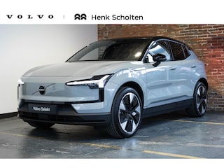 Volvo EX30 Single Motor Extended Range Plus 69 kWh | Semi-Electrische Wegklapbare Trekhaak | Stoelverwarming | Stuurwielverwarming | 20'' Lichtmetalen velgen | Privacy Glass | Google Infotainment | Parkeercamera | Parkeersensoren voor + achter | Harman Kardon Premium Audio |