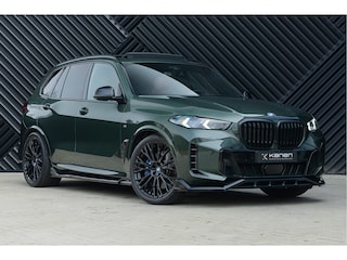 BMW X5 xDrive50e LCI M-sport Pro ACC Pano M Seats Alcantara Hemel Massage Stoelvent. Luchtvering Skyloun, Head Up 360 Kristal HarmanK Trekhaak